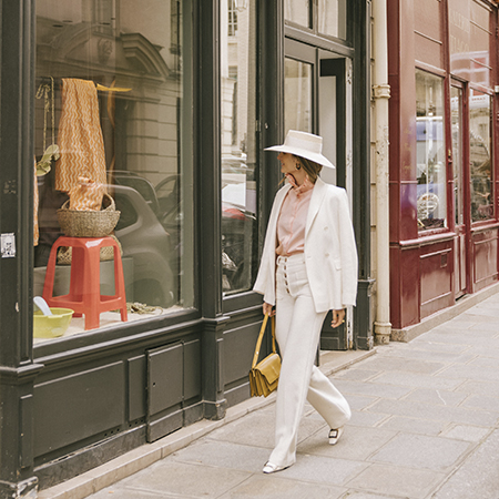 Maria de la Orden strolling through the streets of Paris