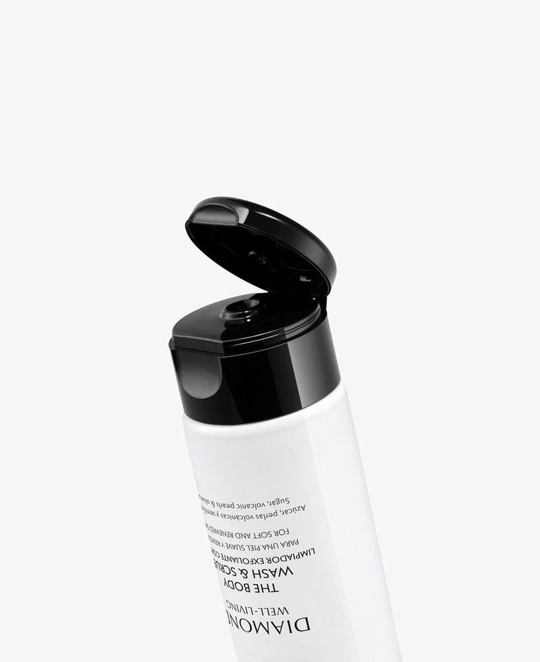 THE BODY WASH AND SCRUB