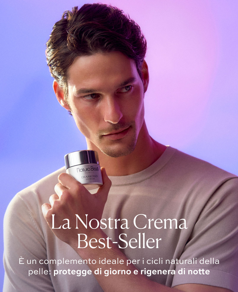 LA NOSTRA CREMA BEST-SELLER &Egrave; un complemento ideale per i cicli naturali della tua pelle: protegge di giorno e rigenera di notte