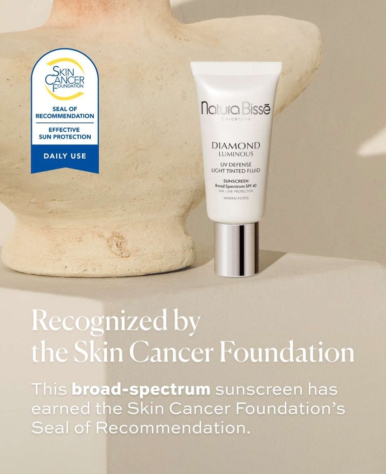 RECOGNIZED BY THE SKIN CANCER FOUNDATION This broad-spectrum sunscreen has earned the Skin Cancer Foundation’s Seal of Recommendation.