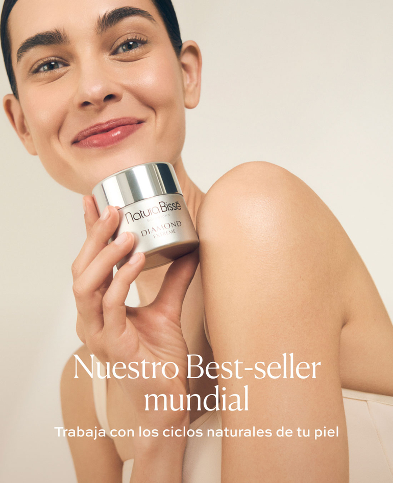 NUESTRA CREMA BEST-SELLER Complementa los ciclos naturales de tu piel de protecci&oacute;n diurna y reparaci&oacute;n nocturna