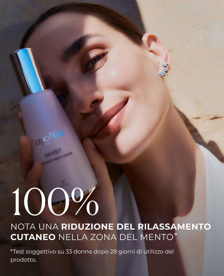 100% nota una riduzione del rilassamento cutaneo nella zona del mento  *Test soggettivo su 33 donne dopo 28 giorni di utilizzo del prodotto.