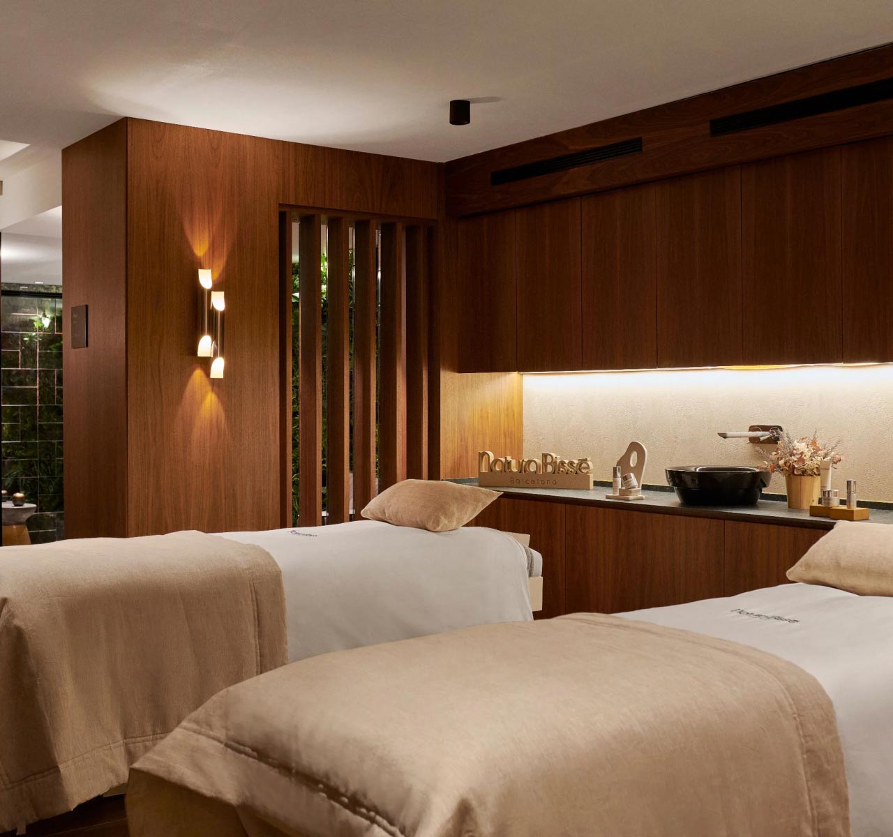 spa woman