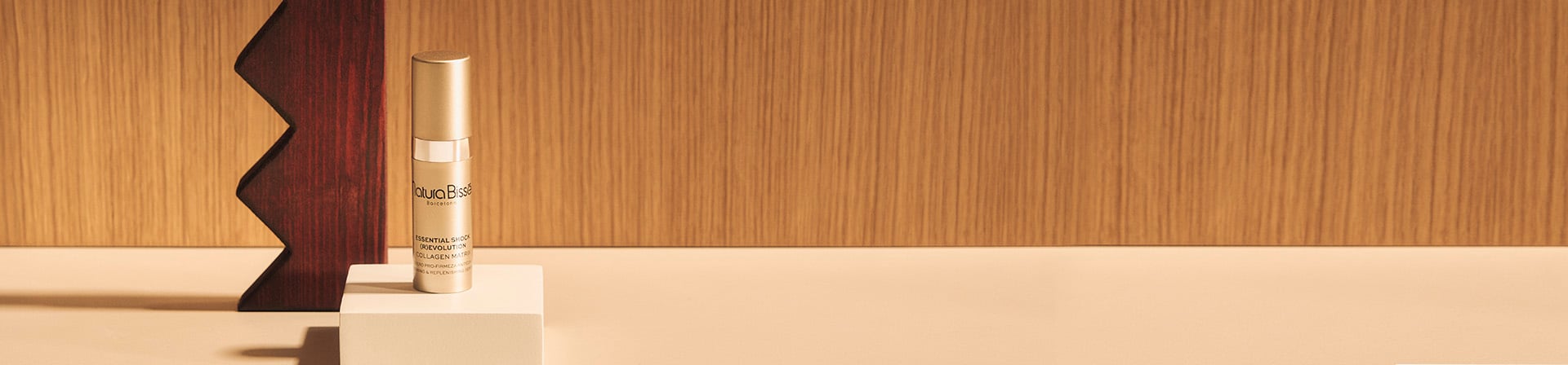 A NEW WAY TO FIRMNESS​ with the new serum in your purchases​