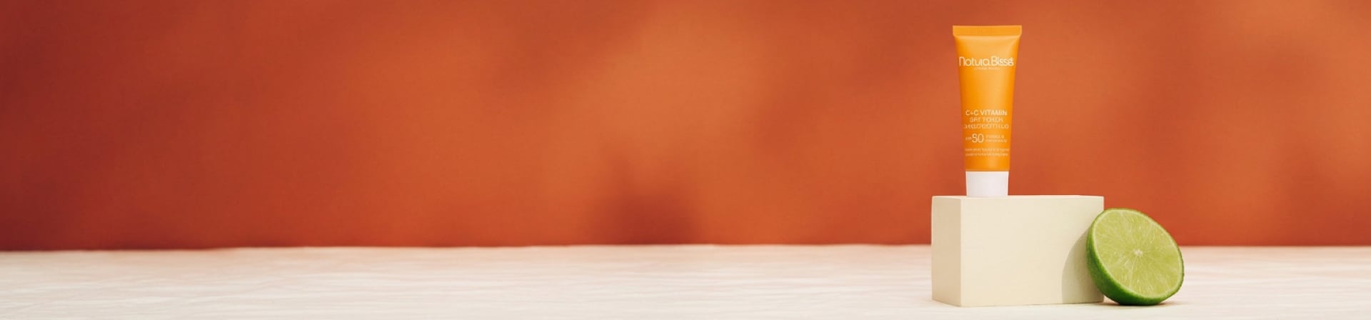 diamond-luminous-spf40