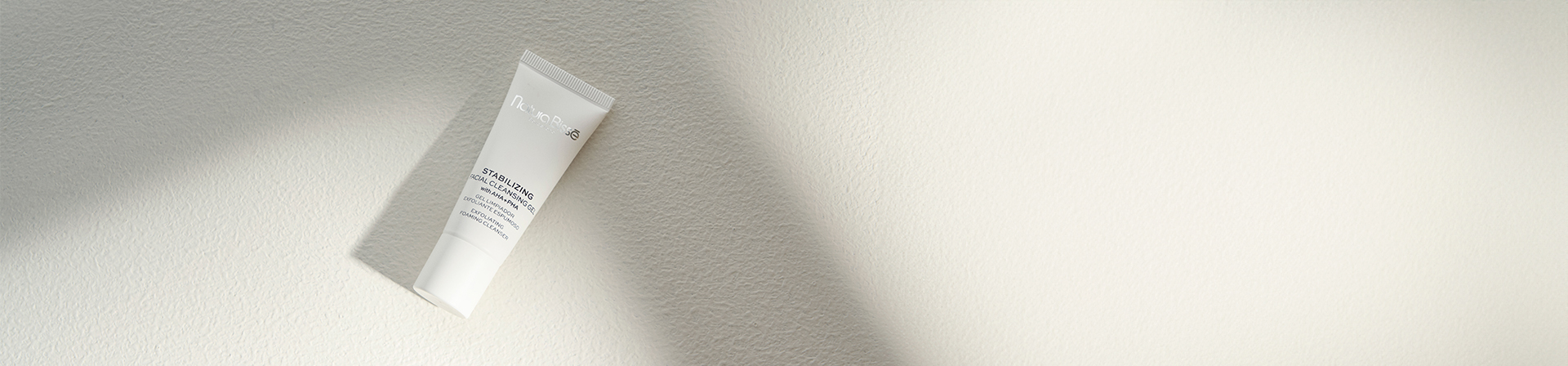 diamond-luminous-spf40