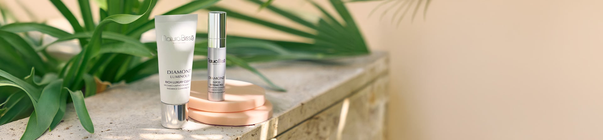 diamond-luminous-spf40