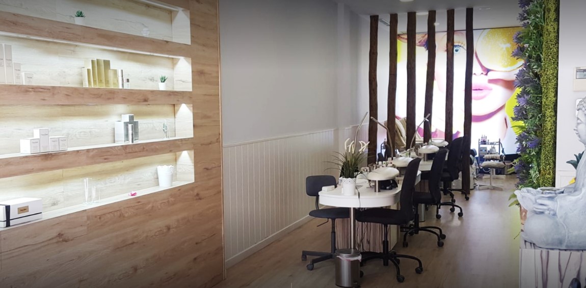 Maxsum Nails & Beauty