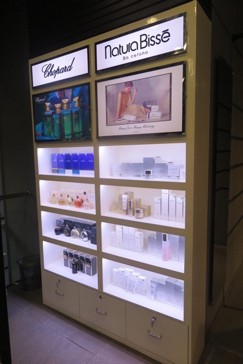 Yellow Beauty Dhanmondi